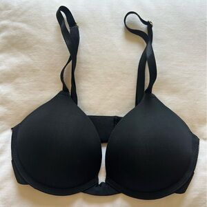Smooth Black Padded T-Shirt Bra with Underwire Support